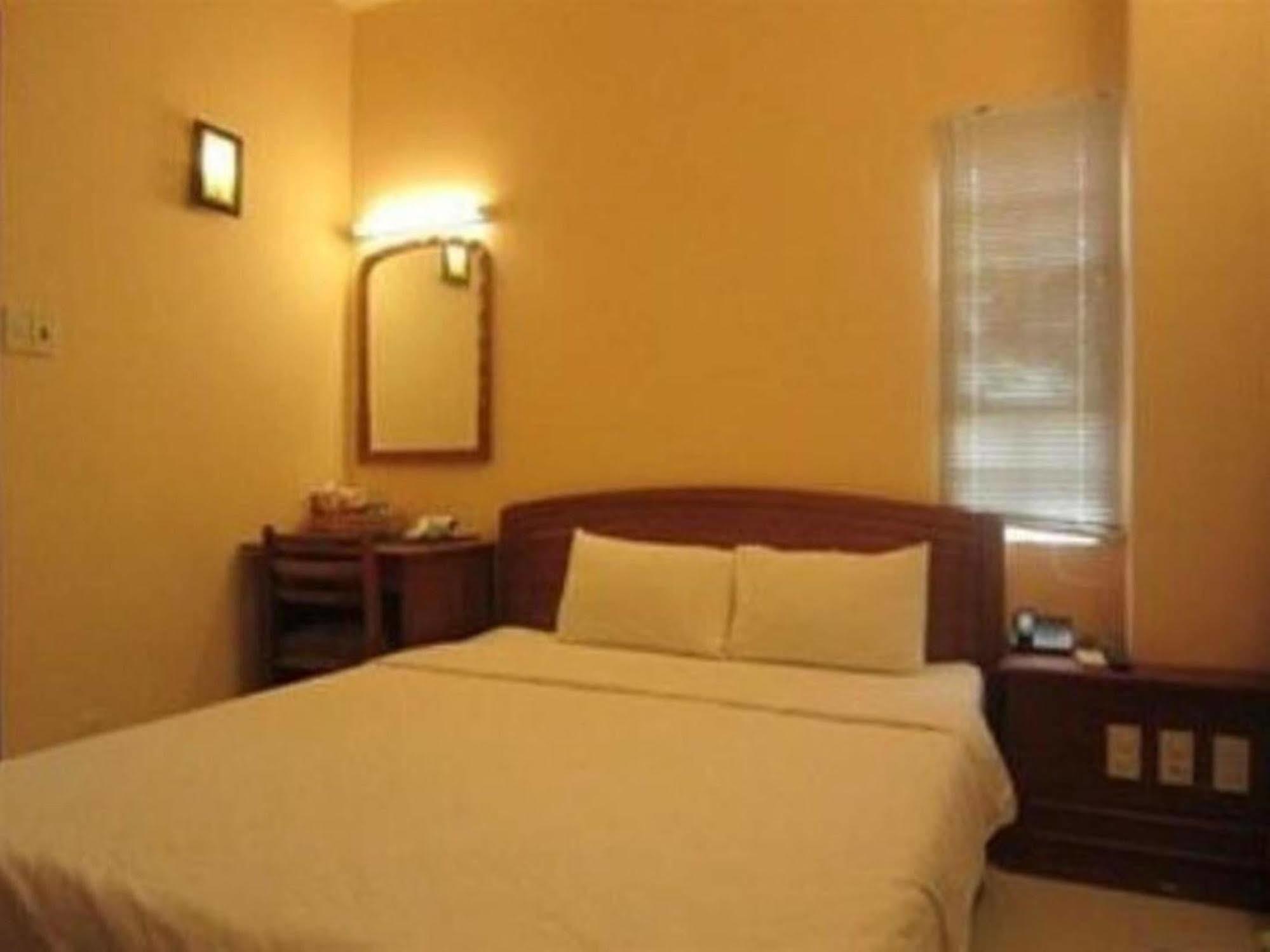 Vien Ngoc Xanh 2 Hotel Хошимин Экстерьер фото