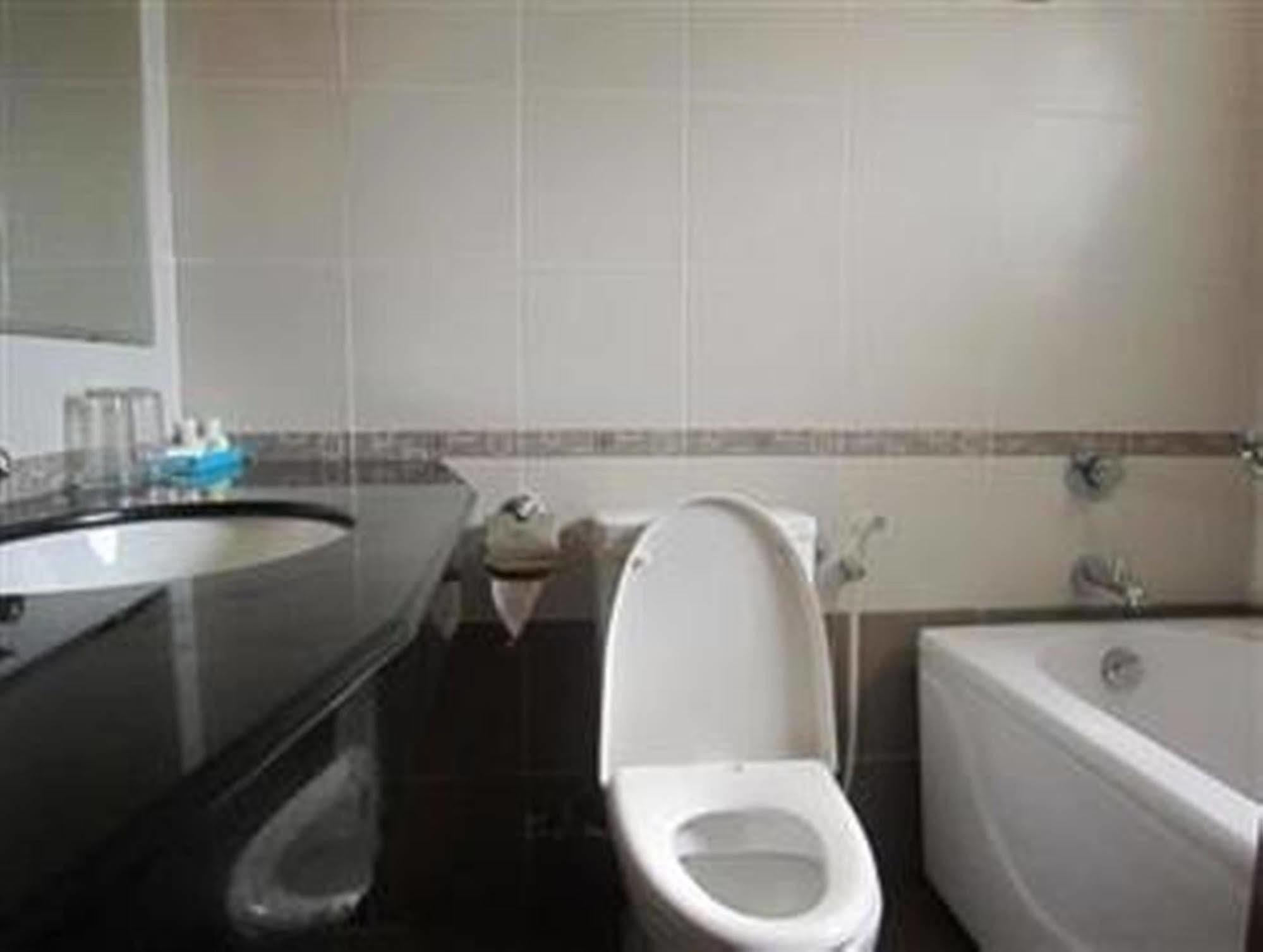 Vien Ngoc Xanh 2 Hotel Хошимин Экстерьер фото