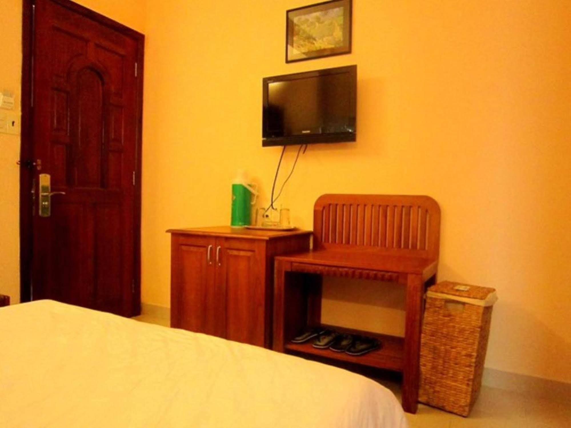 Vien Ngoc Xanh 2 Hotel Хошимин Экстерьер фото