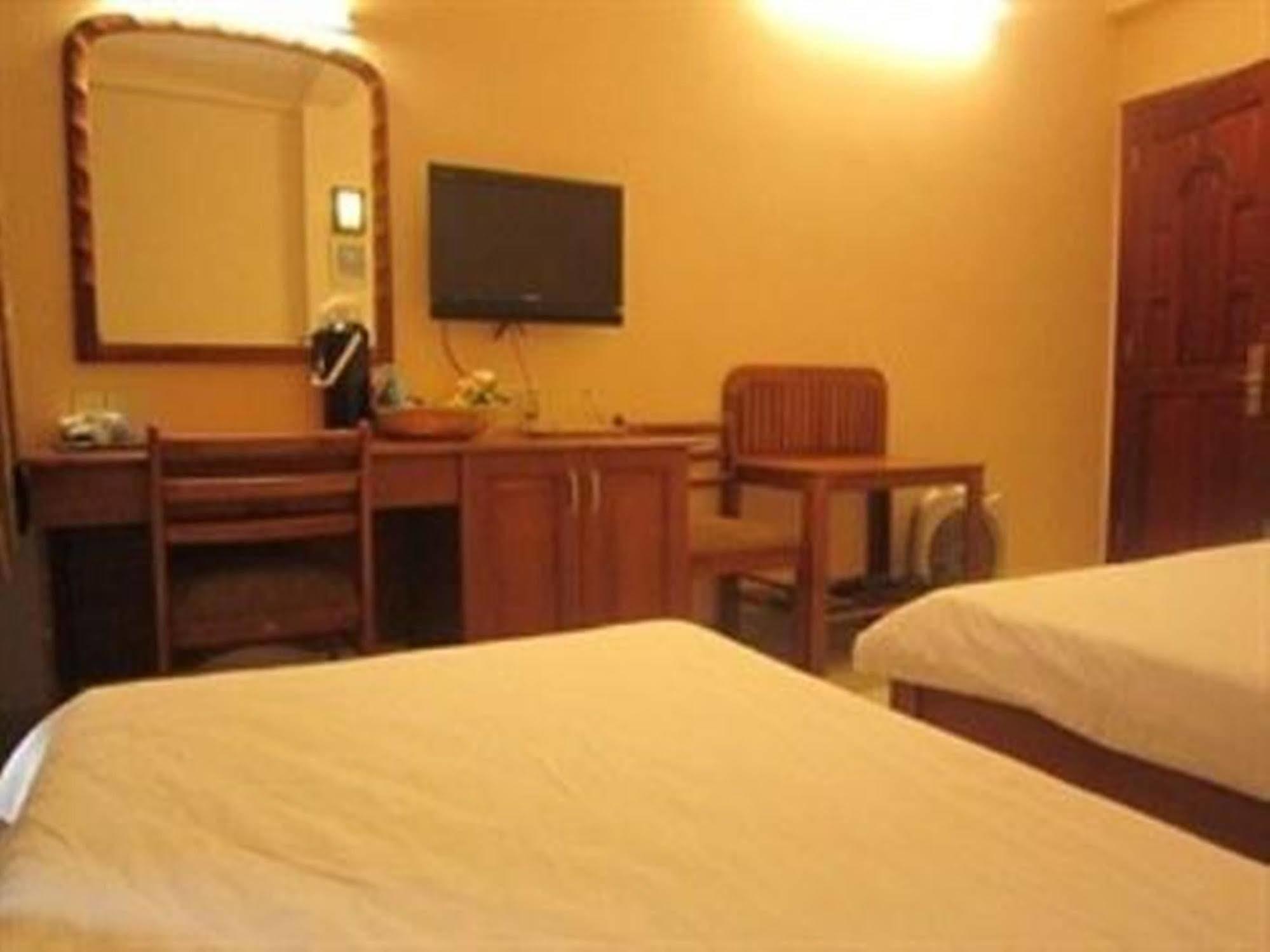 Vien Ngoc Xanh 2 Hotel Хошимин Экстерьер фото